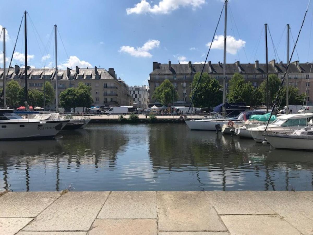 Logis Hotel Du Chateau Caen Bagian luar foto