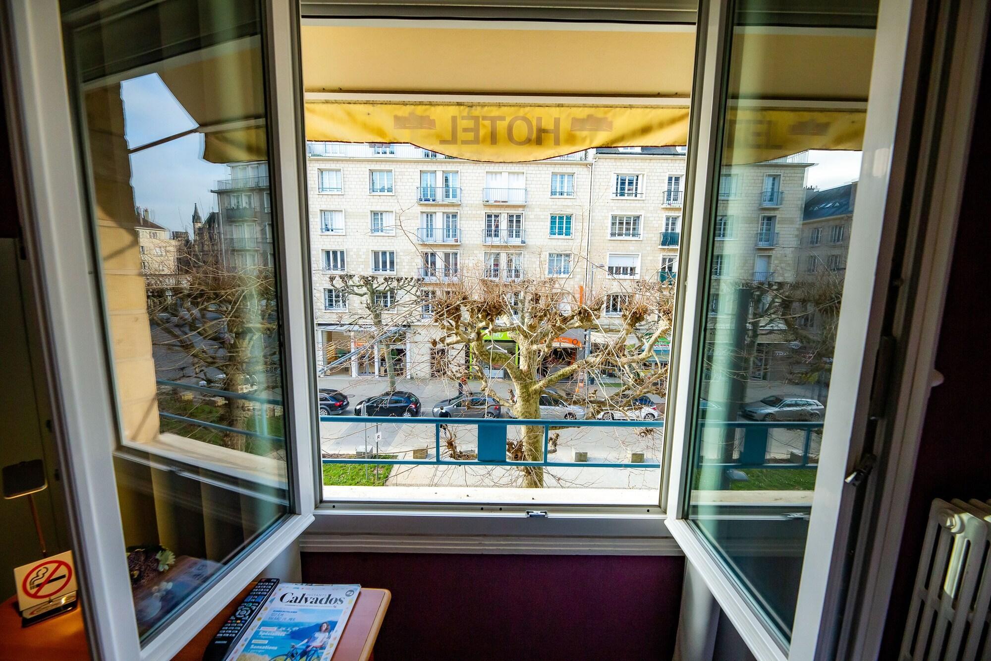 Logis Hotel Du Chateau Caen Bagian luar foto