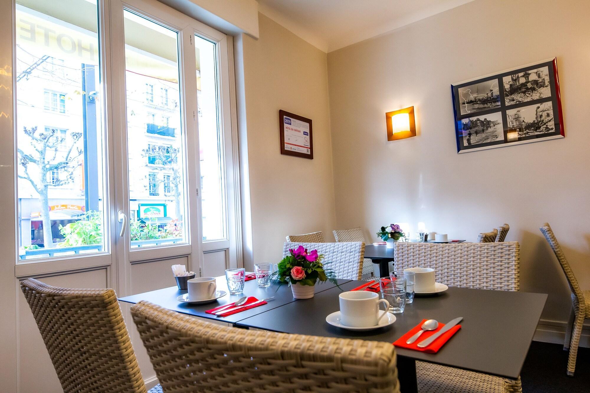 Logis Hotel Du Chateau Caen Bagian luar foto