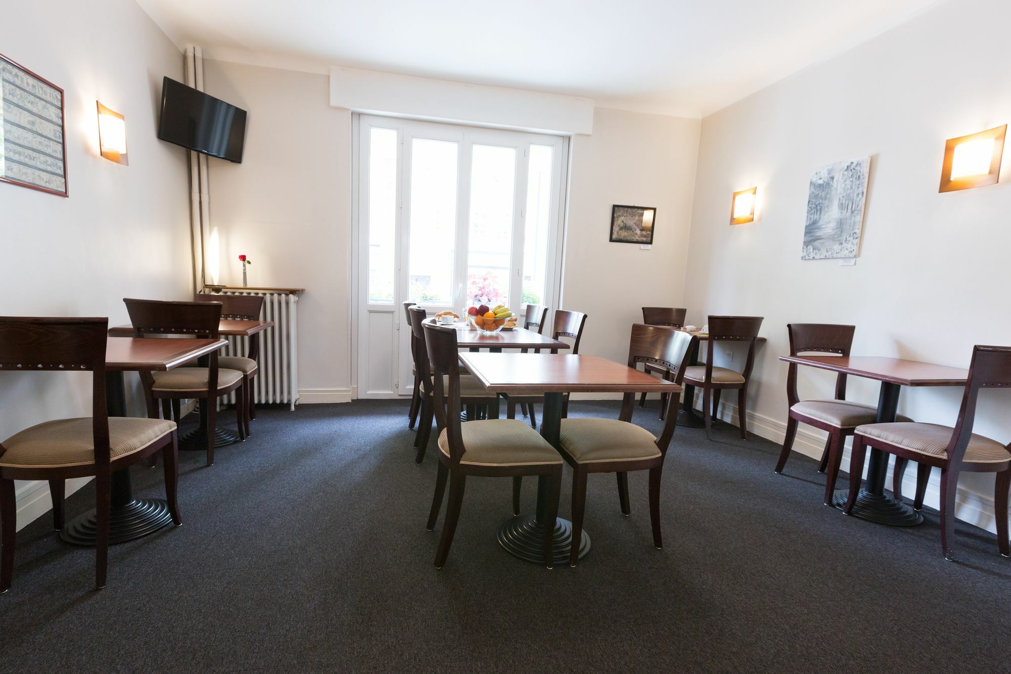 Logis Hotel Du Chateau Caen Bagian luar foto